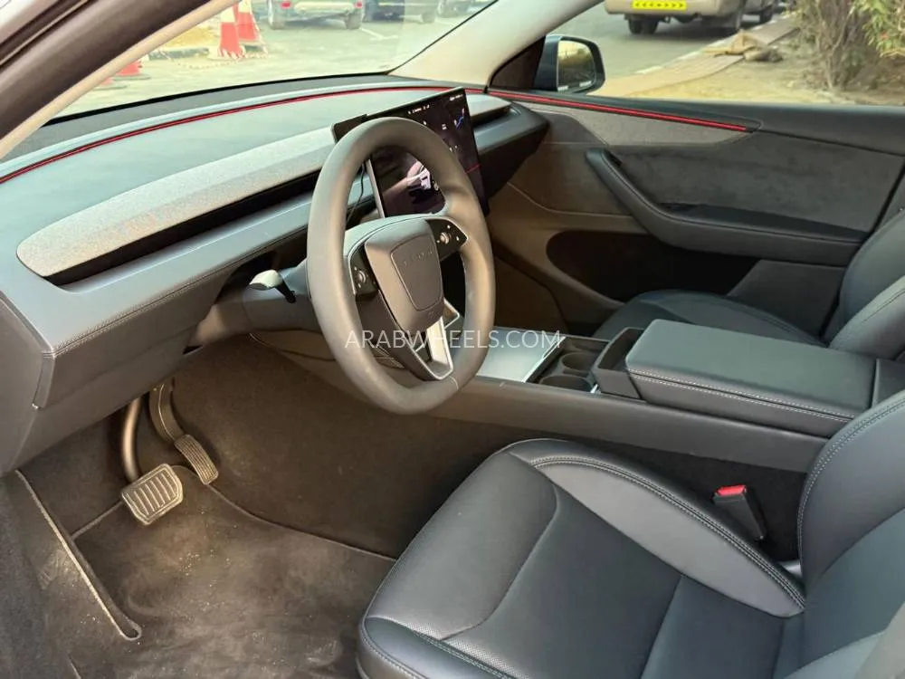 تسلا Y موديل  2025 for Sale in دبي Image-9