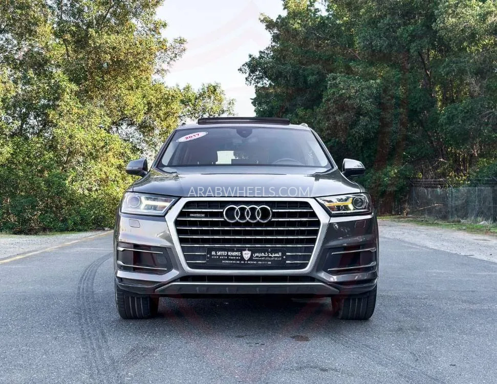 أودي Q7 2017 for Sale in الشارقة Image-2