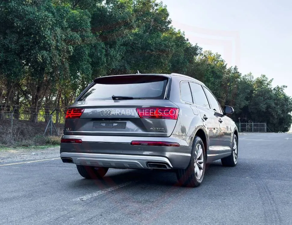 أودي Q7 2017 for Sale in الشارقة Image-7