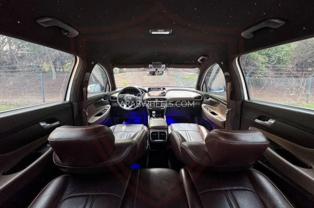 هيونداي جراند سانتا في 2024 for Sale in الشارقة Image-12