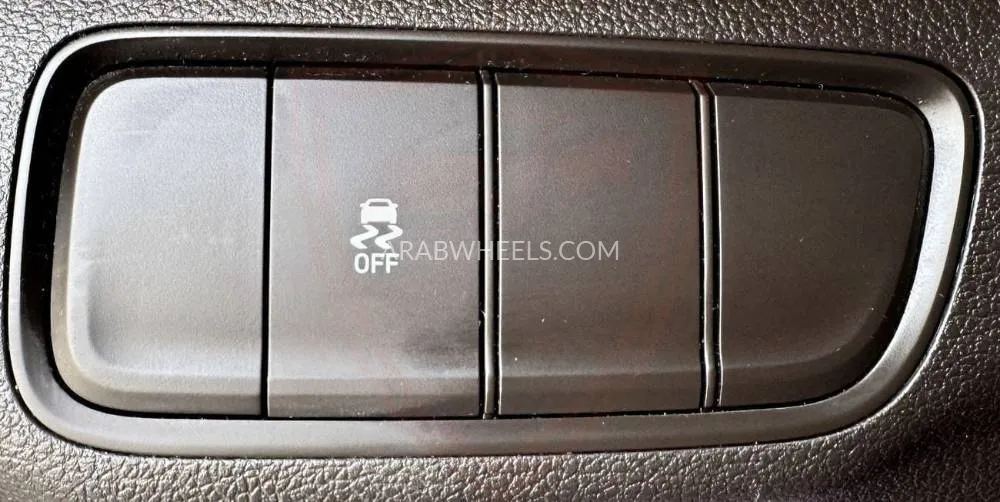 هيونداي جراند سانتا في 2024 for Sale in الشارقة Image-17