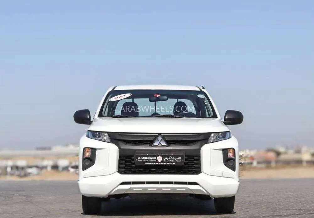 Mitsubishi L200 2021 for Sale in Sharjah Image-2