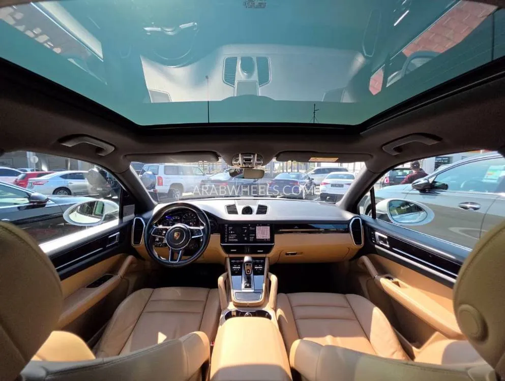 Porsche Cayenne 2018 for Sale in Dubai Image-14