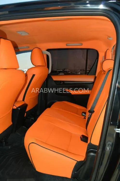 Toyota Hilux 2025 for Sale in Dubai Image-15