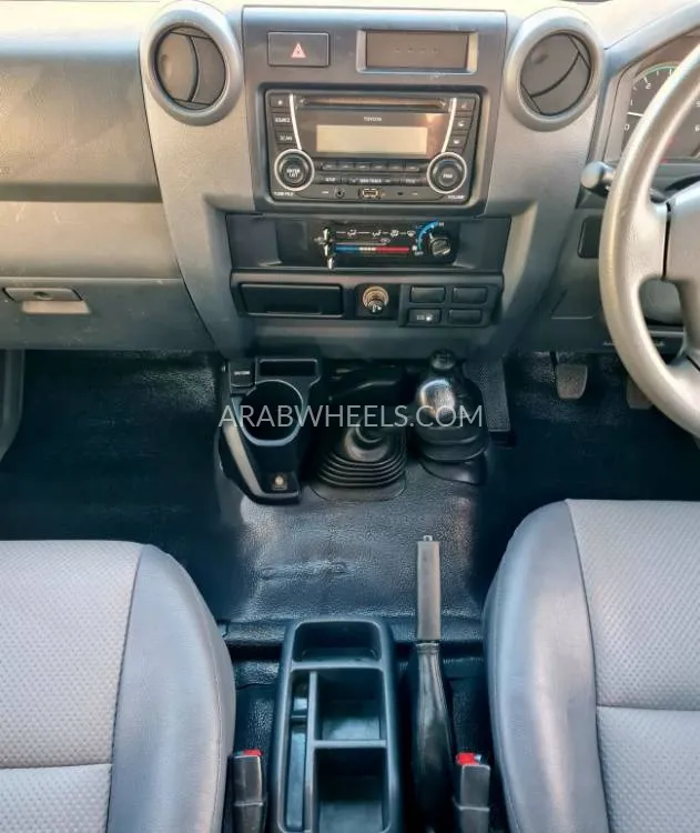 Toyota Land Cruiser 2016 for Sale in Dubai Image-11