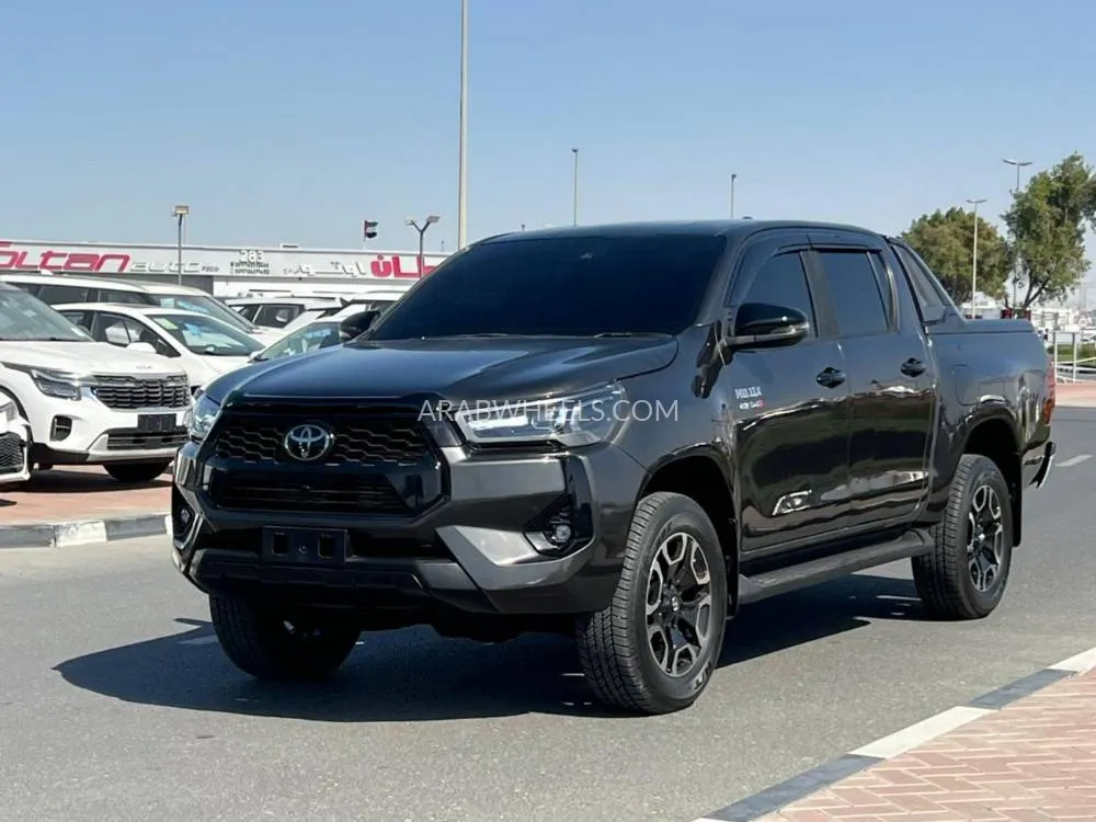 Toyota Hilux 2022 for Sale in Dubai Image-3