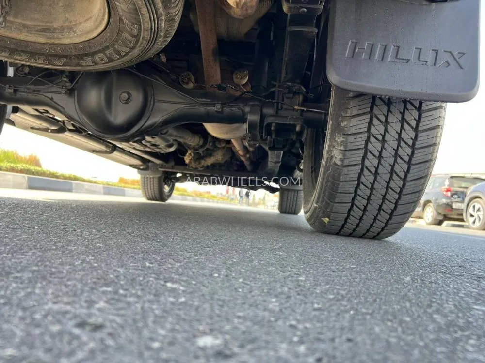 Toyota Hilux 2022 for Sale in Dubai Image-11