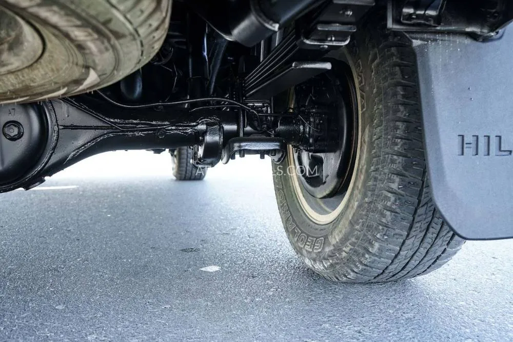 Toyota Hilux 2023 for Sale in Dubai Image-20