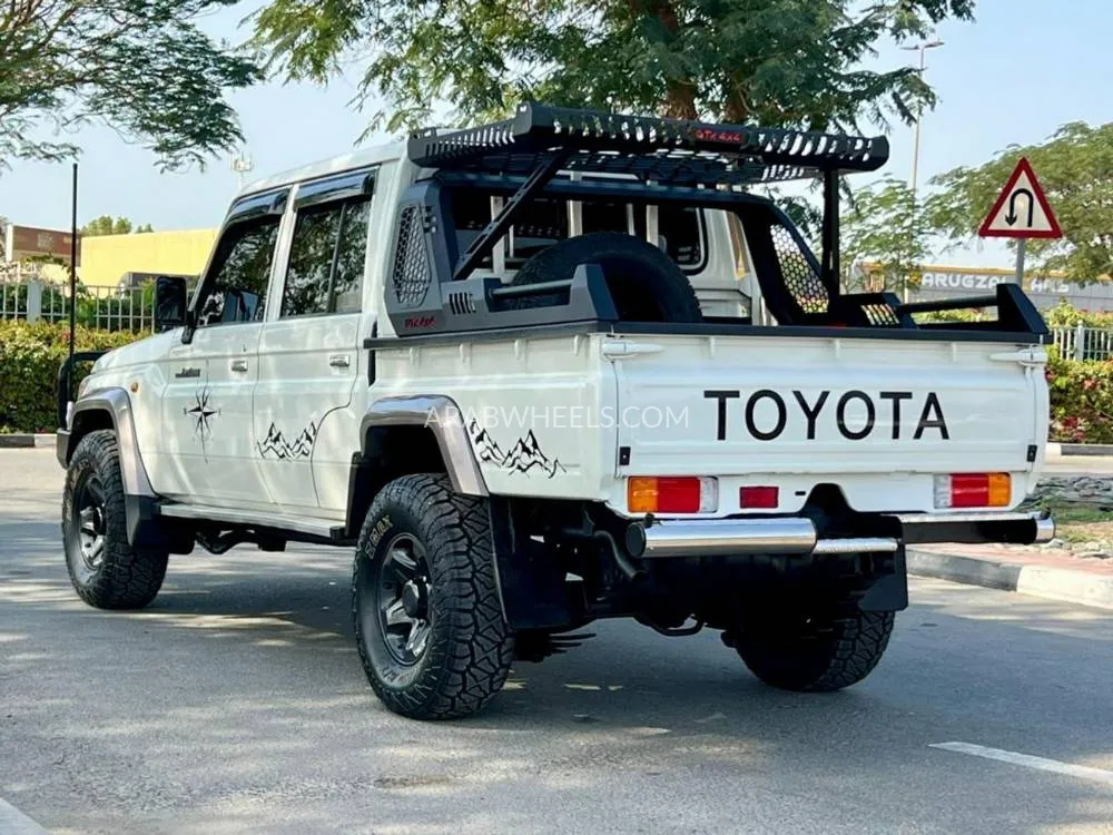Toyota Land Cruiser 70 Series 2020 for Sale in Dubai Image-4