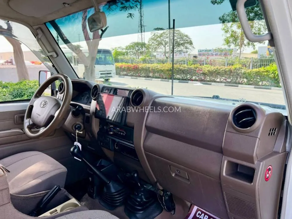 Toyota Land Cruiser 70 Series 2020 for Sale in Dubai Image-10