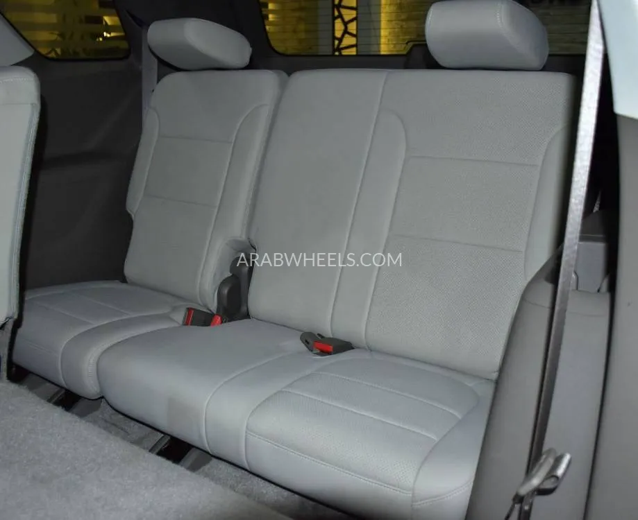 Chevrolet Traverse 2018 for Sale in Dubai Image-17