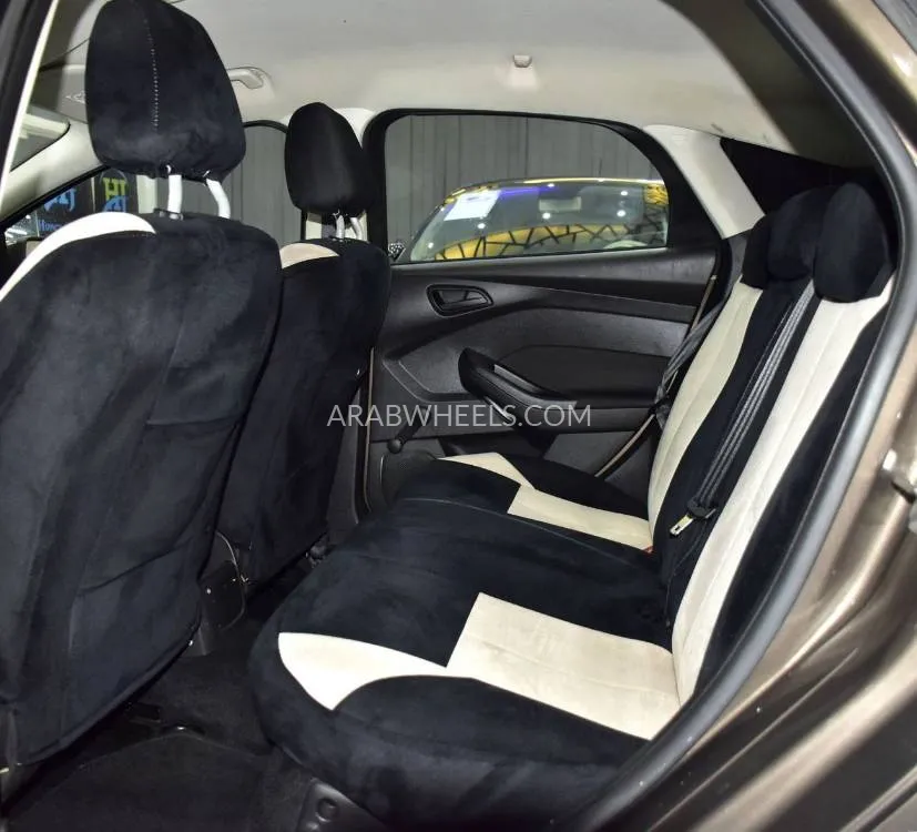 Ford Focus 2017 for Sale in Dubai Image-15