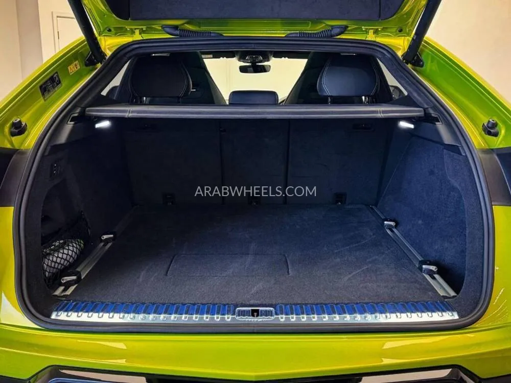 Lamborghini Urus 2025 for Sale in Dubai Image-9