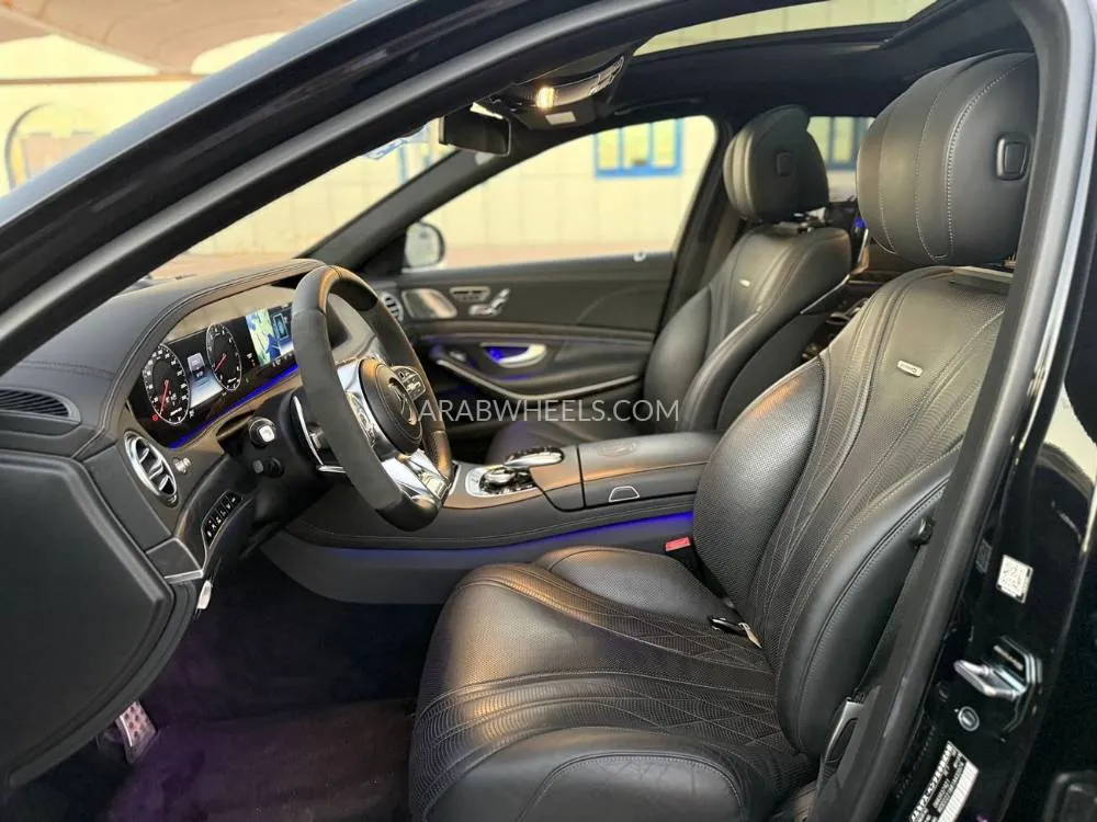 Mercedes Benz CLS Class 2019 for Sale in Dubai Image-4