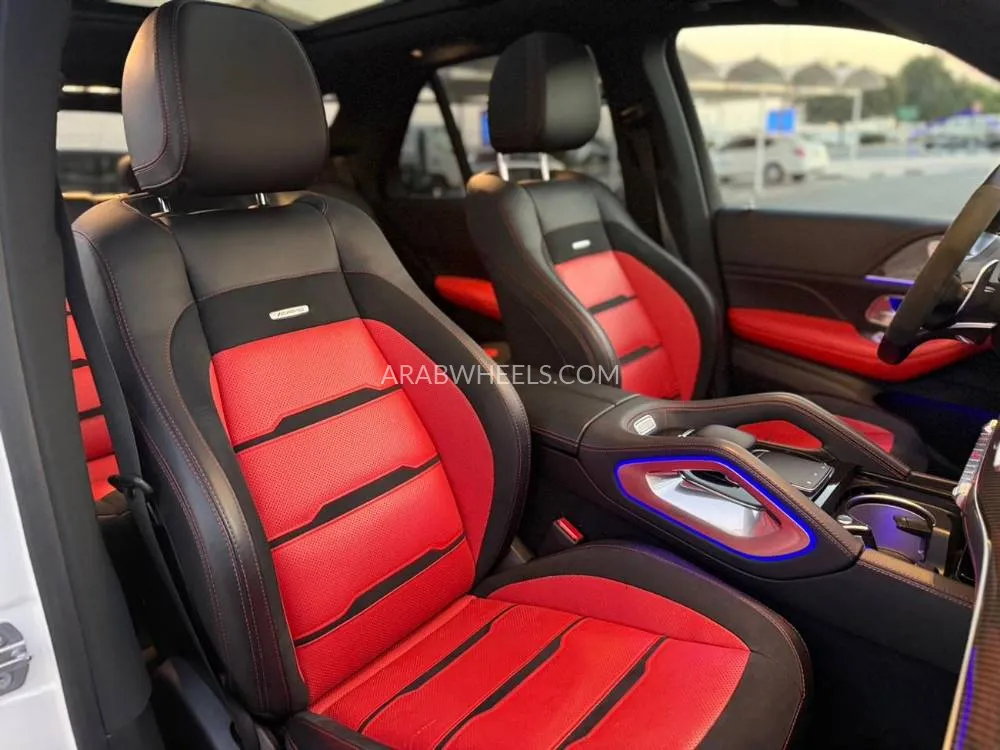 Mercedes Benz GLE Class 2020 for Sale in Dubai Image-8