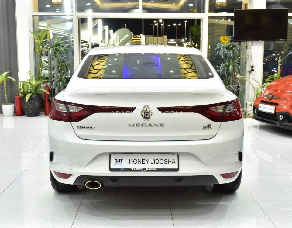 Renault Megane 2019 for Sale in Dubai Image-5