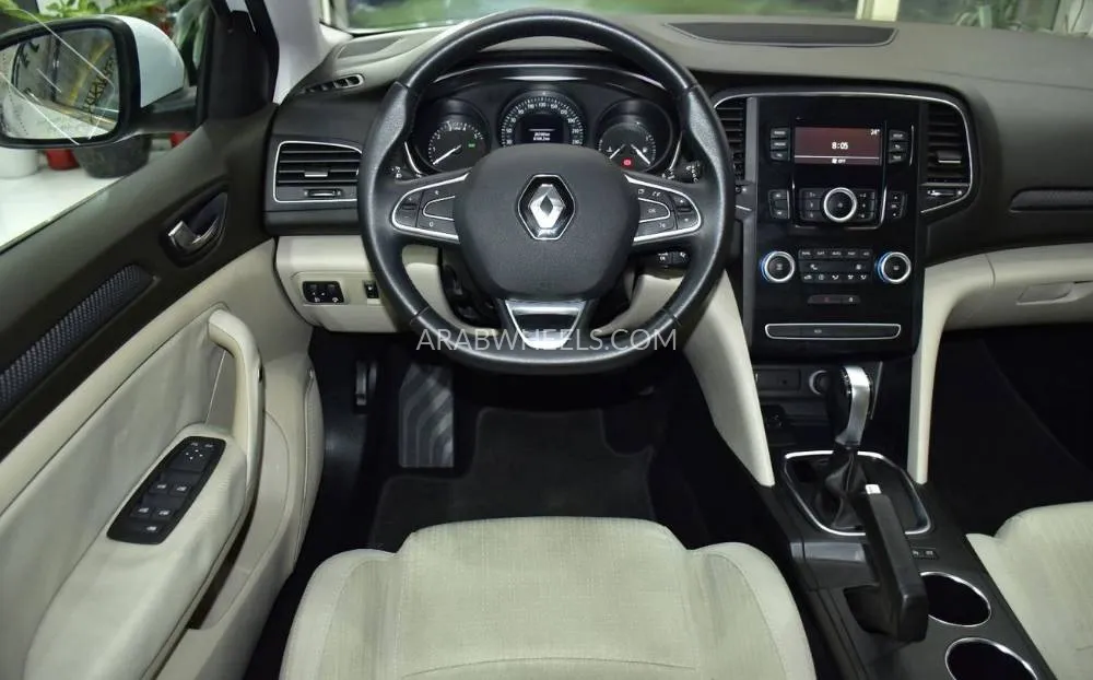 Renault Megane 2019 for Sale in Dubai Image-12