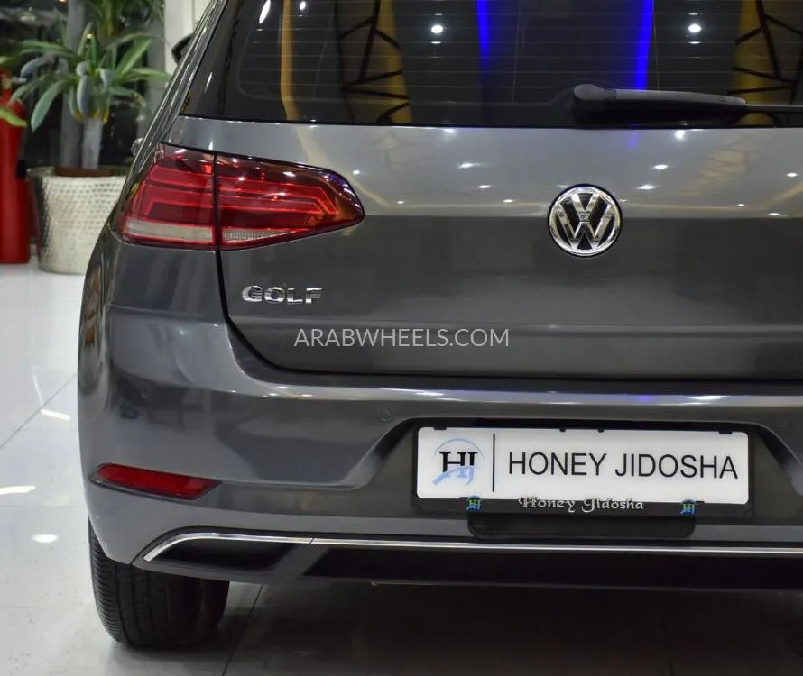 Volkswagen Golf 2018 for Sale in Dubai Image-8