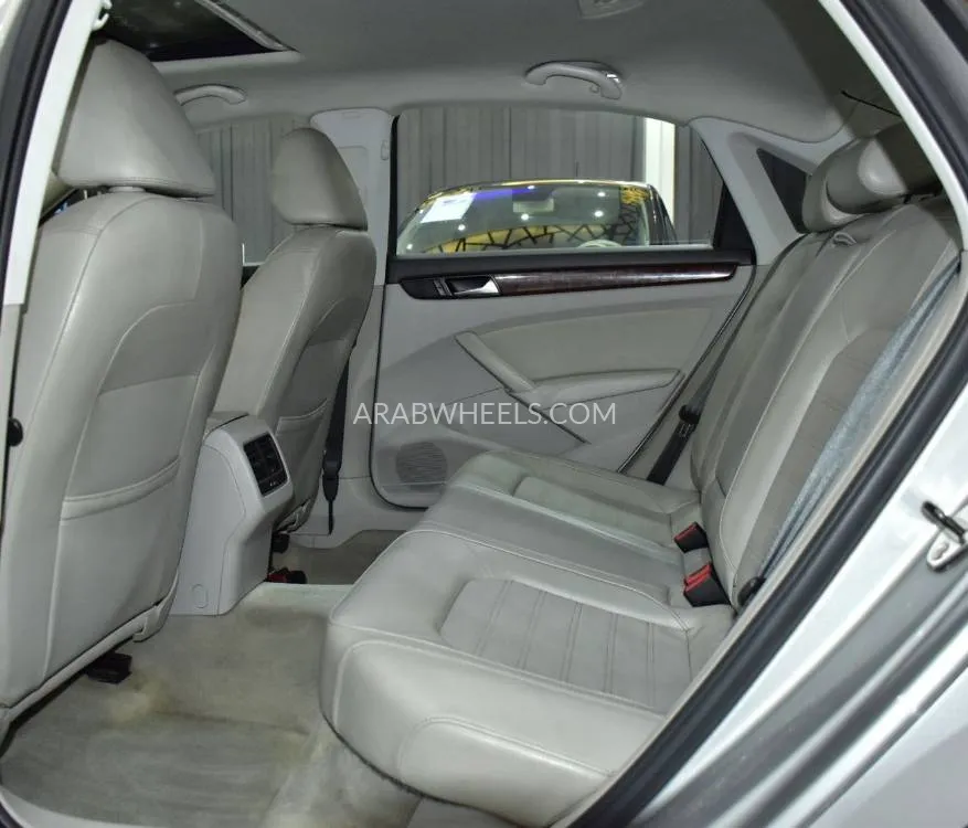 Volkswagen Passat 2013 for Sale in Dubai Image-16