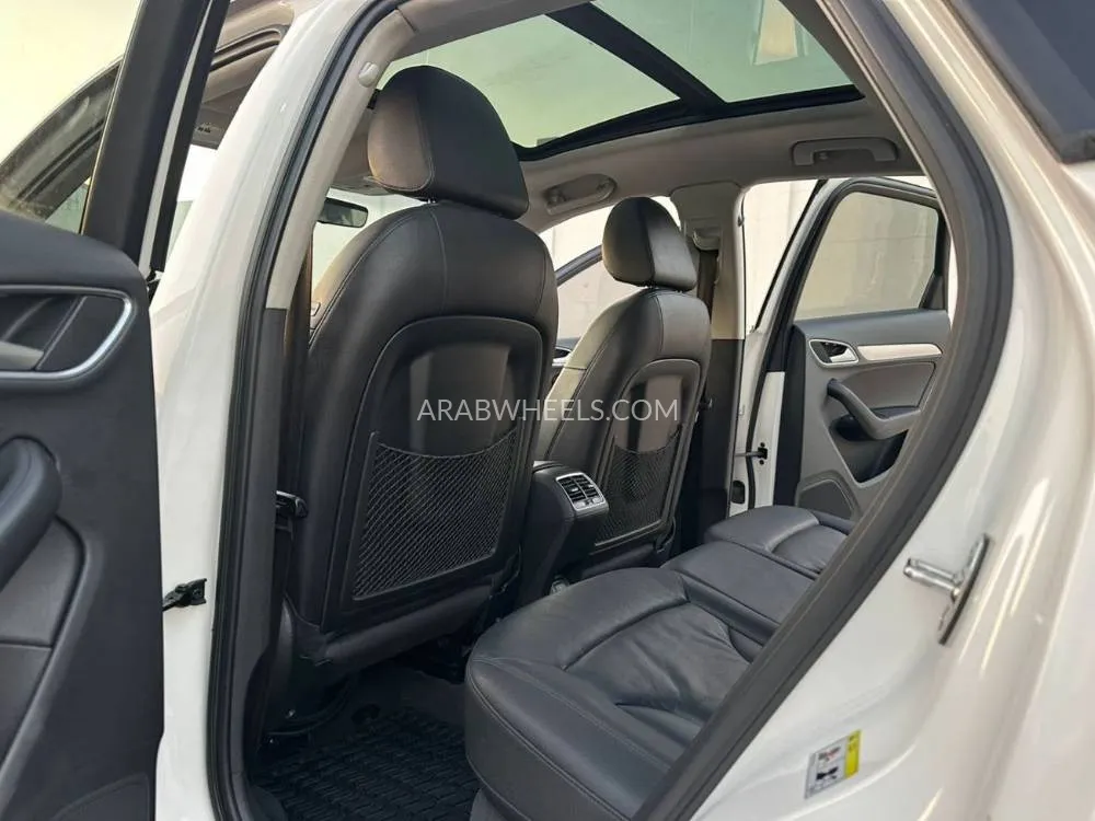 Audi Q3 2018 for Sale in Sharjah Image-10