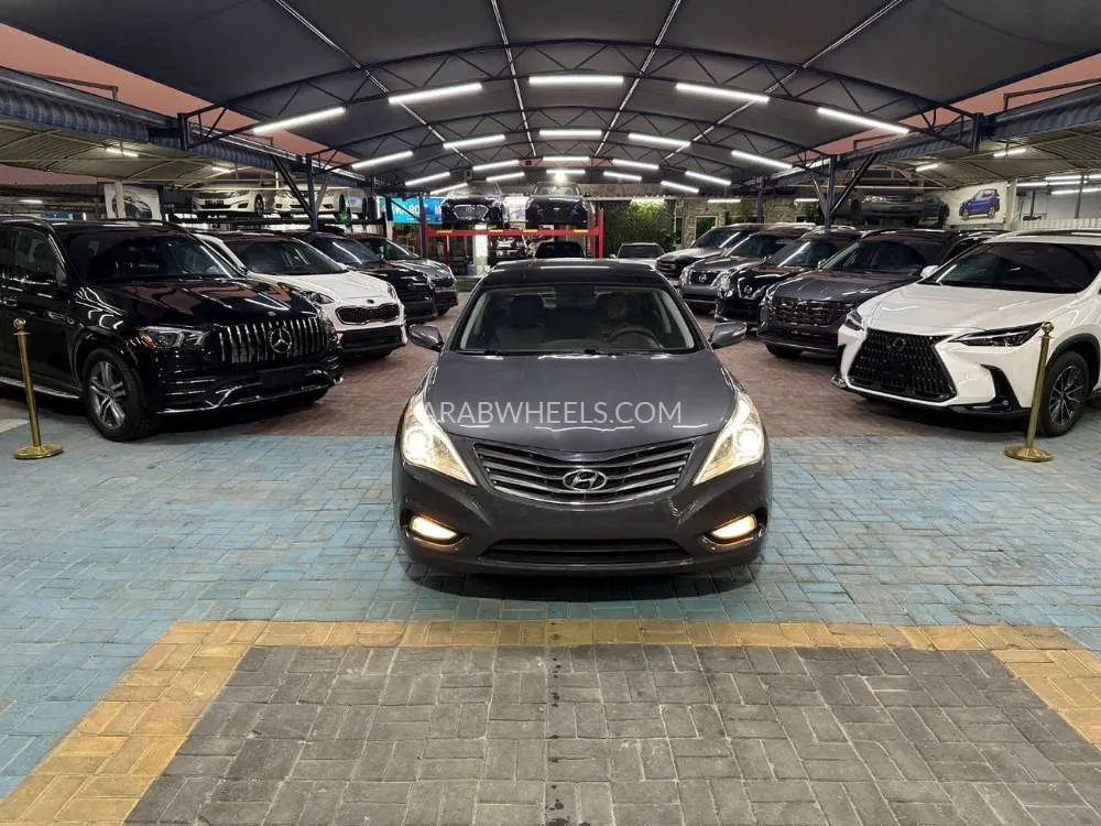 Hyundai Azera 2012 for Sale in Ajman Image-4