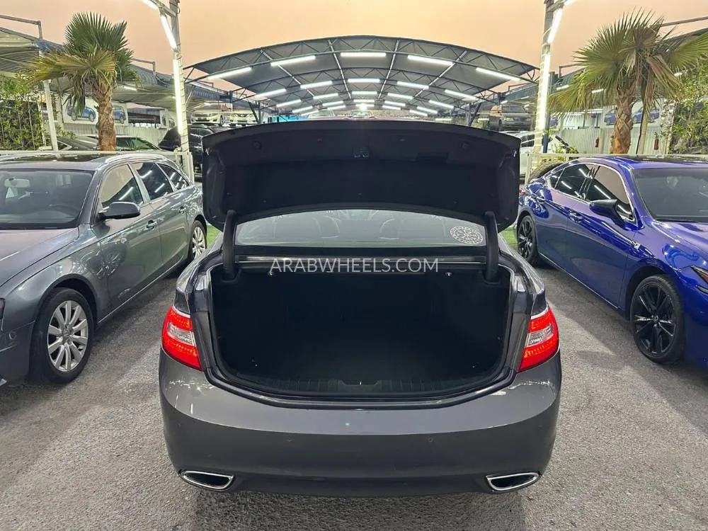 Hyundai Azera 2012 for Sale in Ajman Image-6