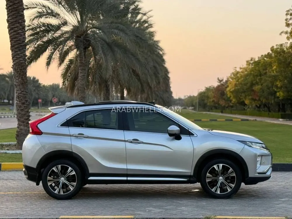 ميتسوبيشي إكليبس كروس 2019 for Sale in الشارقة Image-8