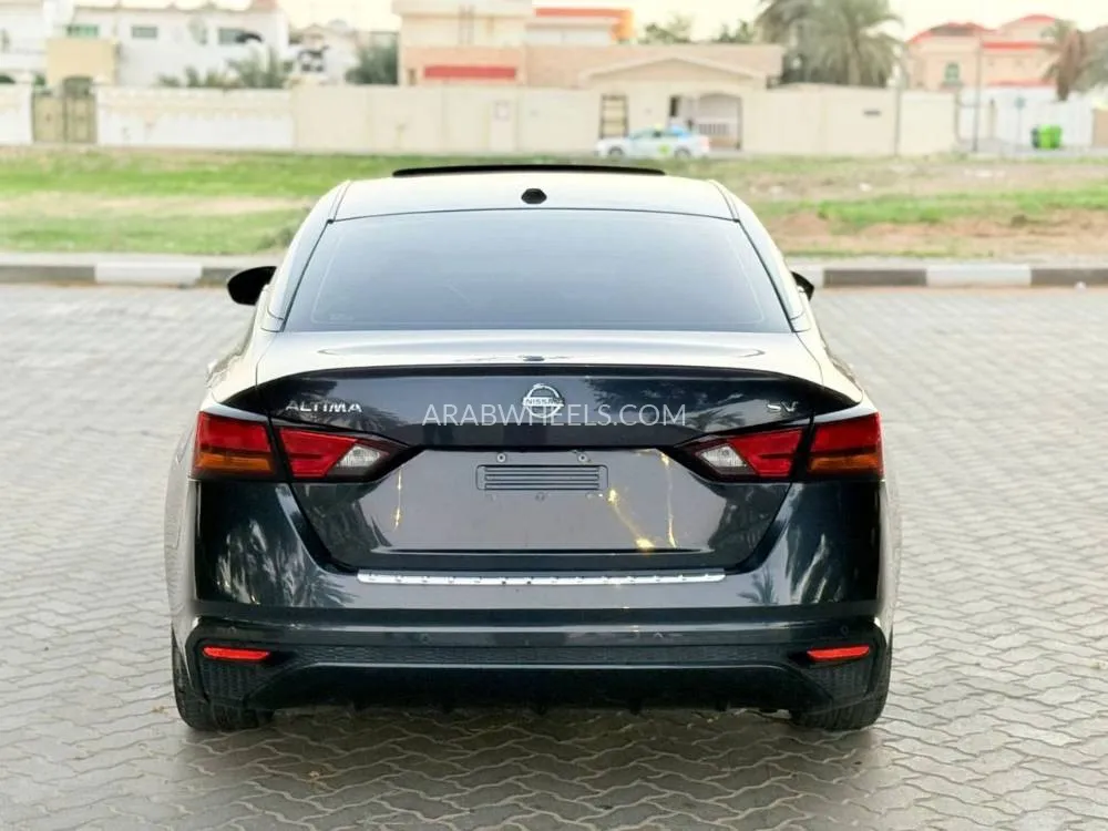 Nissan Altima 2022 for Sale in Sharjah Image-2
