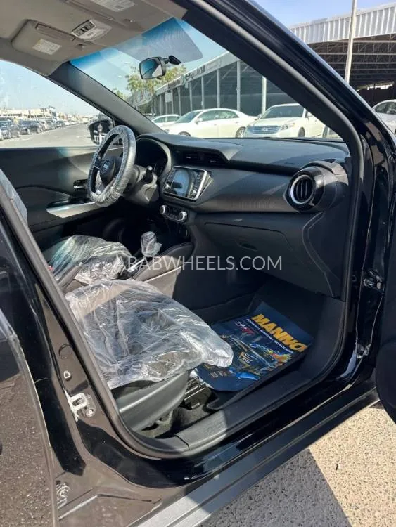 Nissan Kicks 2018 for Sale in Ajman Image-9