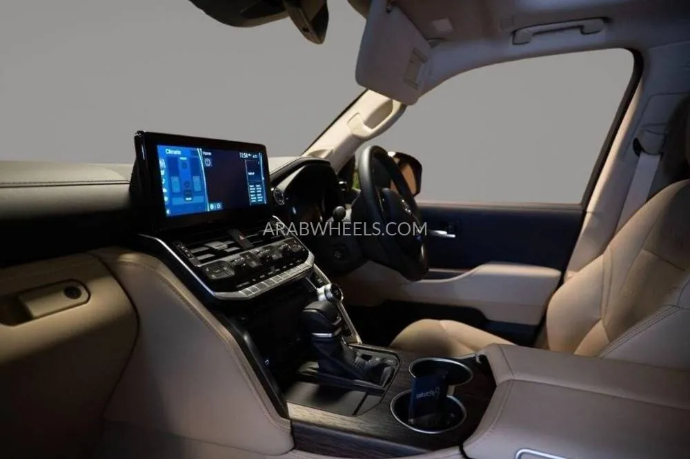 Toyota Land Cruiser 2024 for Sale in Dubai Image-8