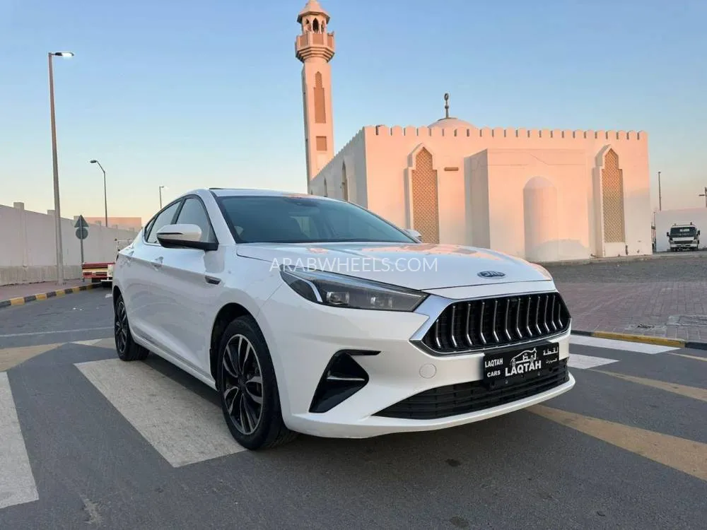 JAC J7 2023 for Sale in Sharjah Image-6