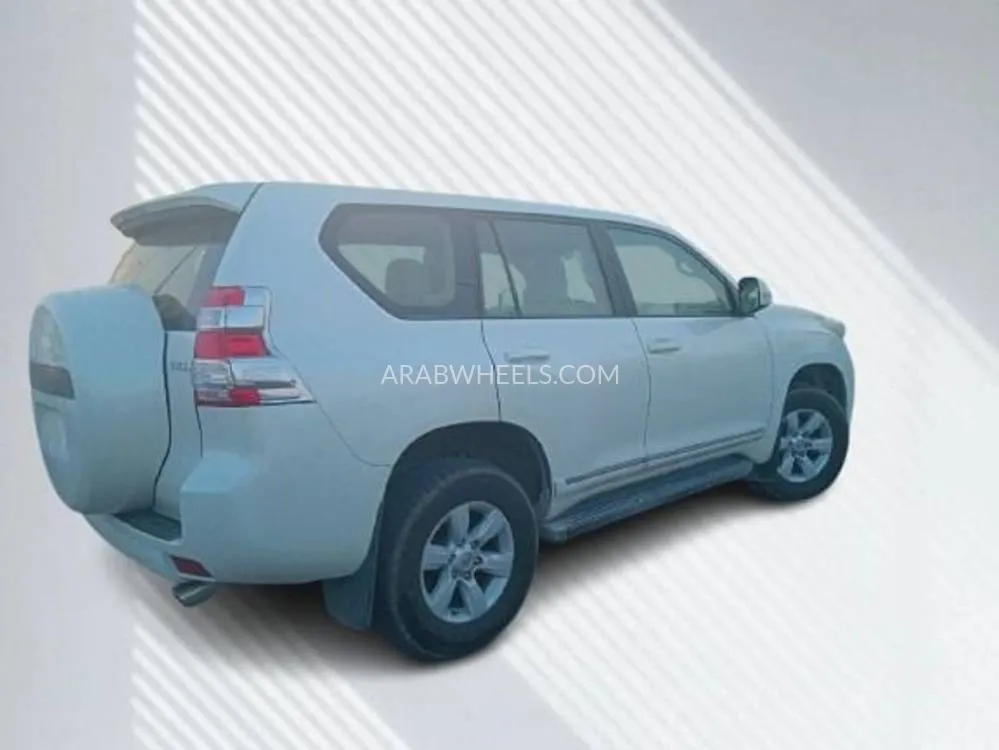 Toyota Land Cruiser Prado 2016 for Sale in Ajman Image-8