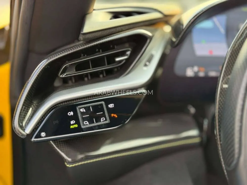 Ferrari SF90 Spider 2023 for Sale in Dubai Image-14