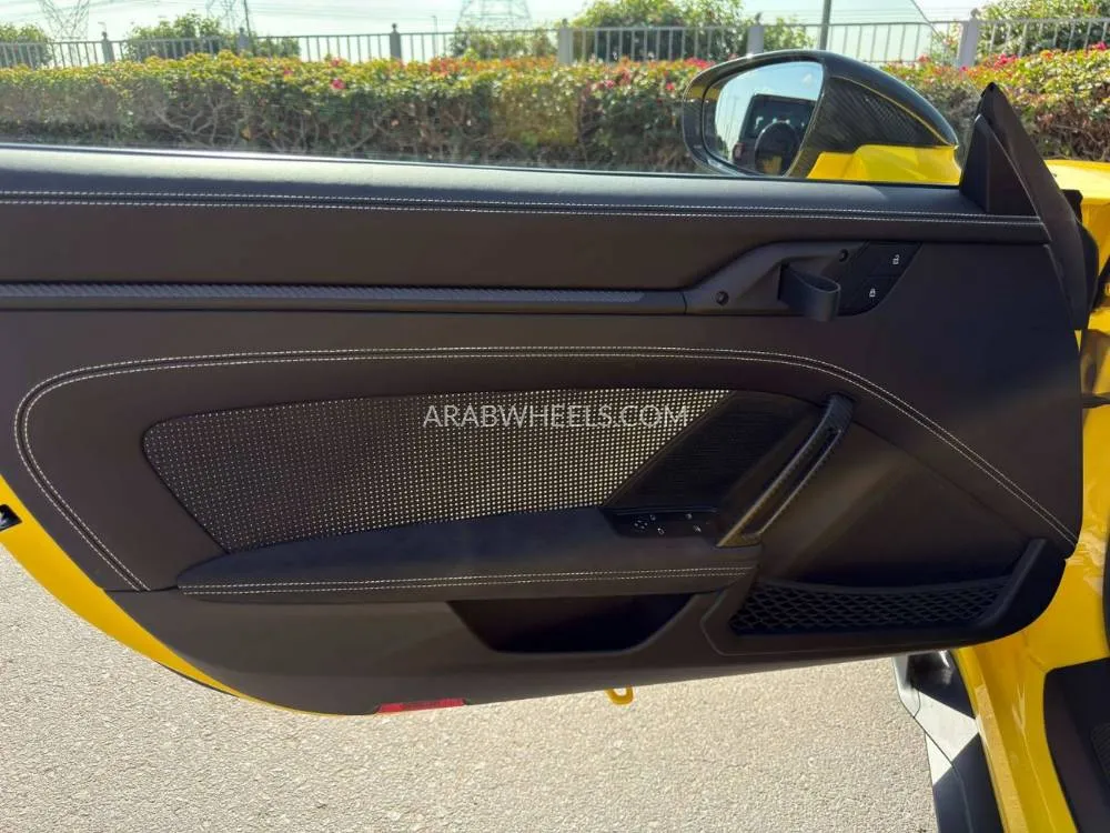 بورشه 911 2024 for Sale in دبي Image-17
