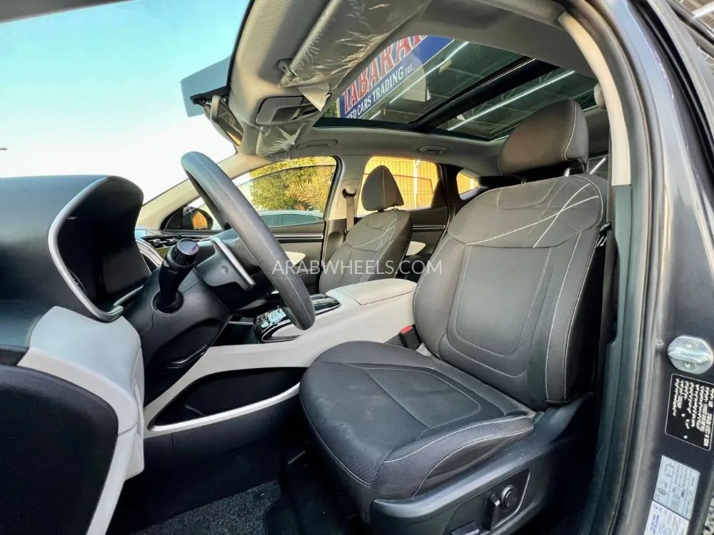 Hyundai Tucson 2022 for Sale in Ajman Image-10