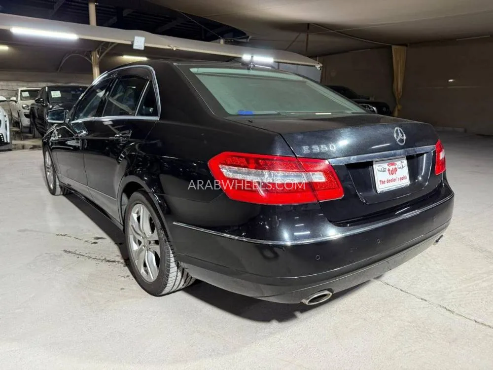 Mercedes Benz E Class 2010 for Sale in Dubai Image-4