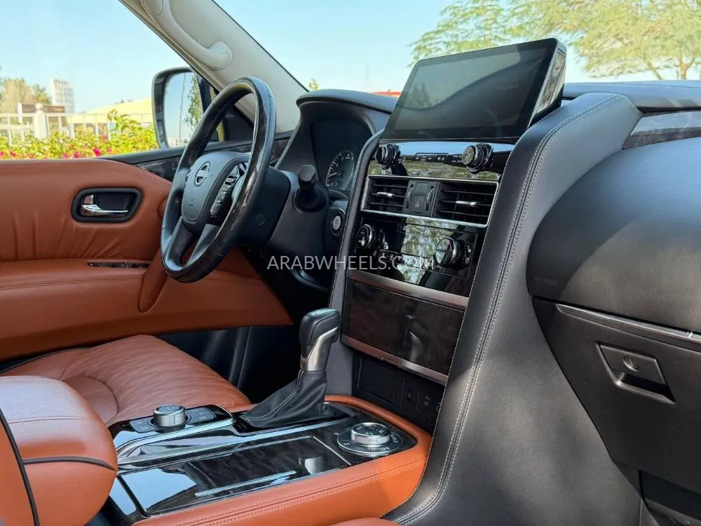 Nissan Patrol 2023 for Sale in Dubai Image-14