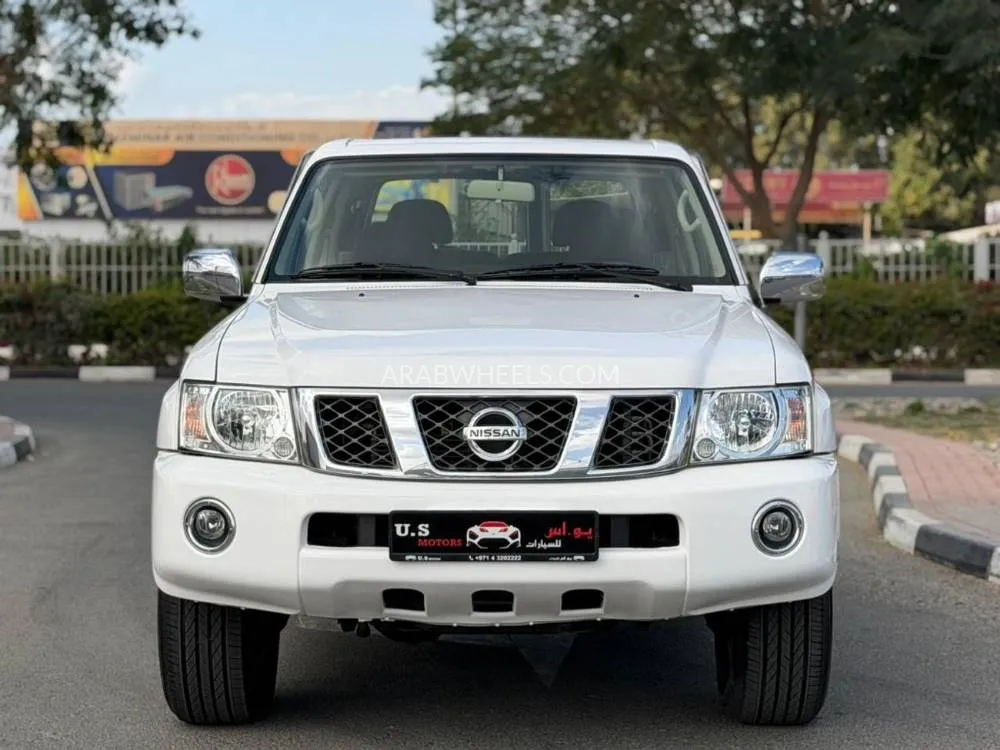 Nissan Patrol 2018 for Sale in Dubai Image-3