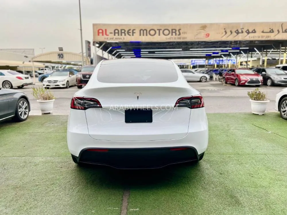 Tesla Model Y 2023 for Sale in Ajman Image-3