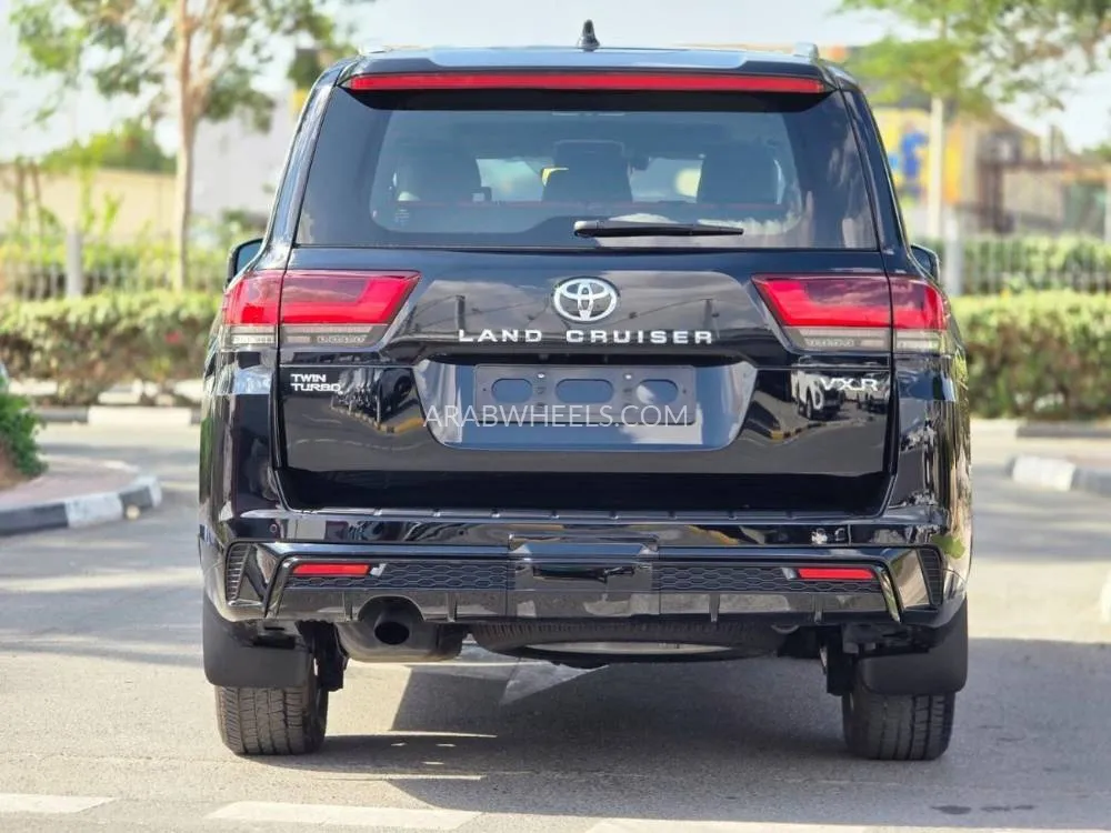 Toyota Land Cruiser 2025 for Sale in Dubai Image-6