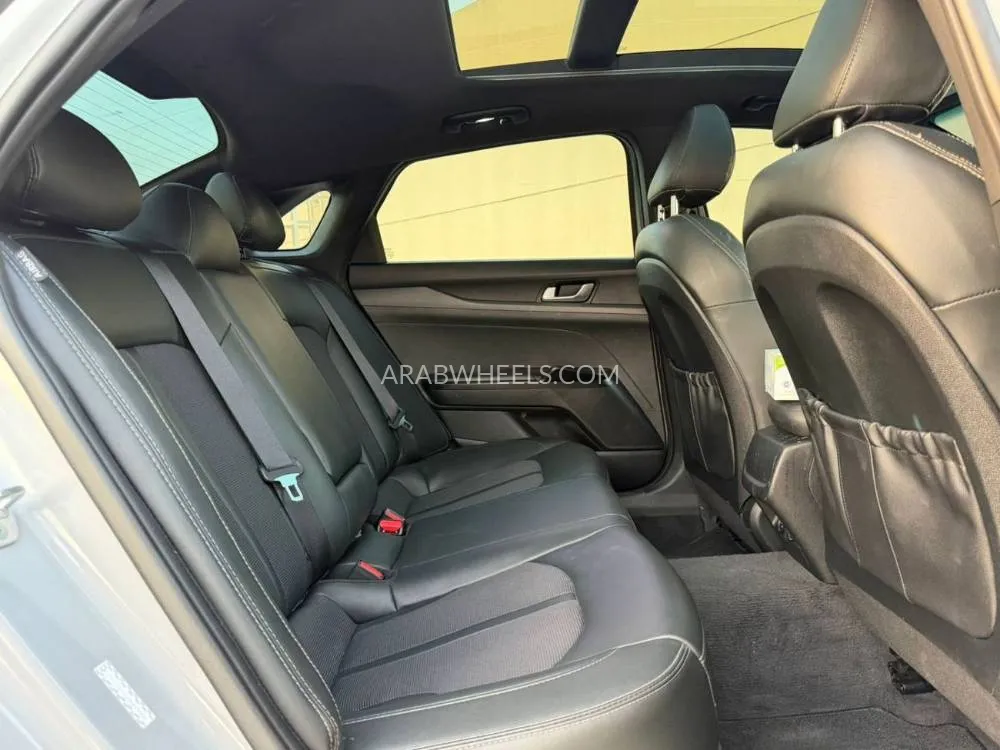 Kia K5 2022 for Sale in Sharjah Image-11