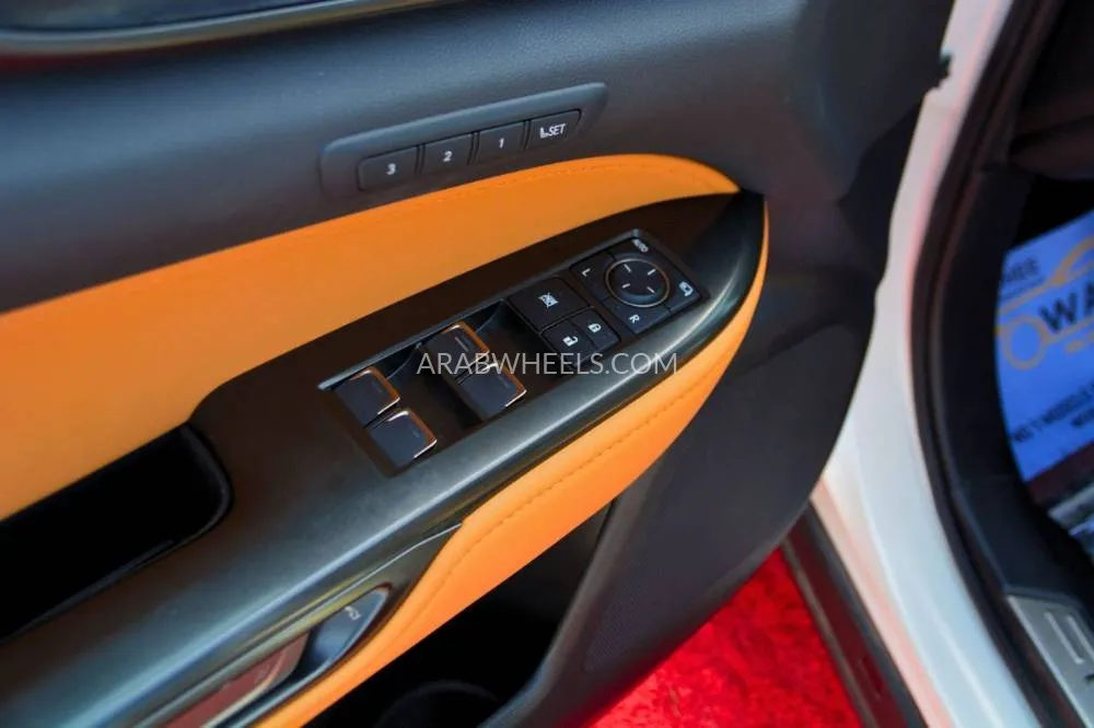 لكزس NX 2024 for Sale in الشارقة Image-16