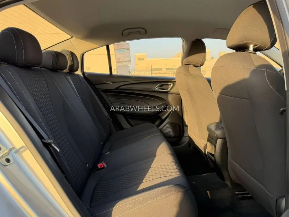 MG 1.5 AT COM 2024 for Sale in Sharjah Image-10