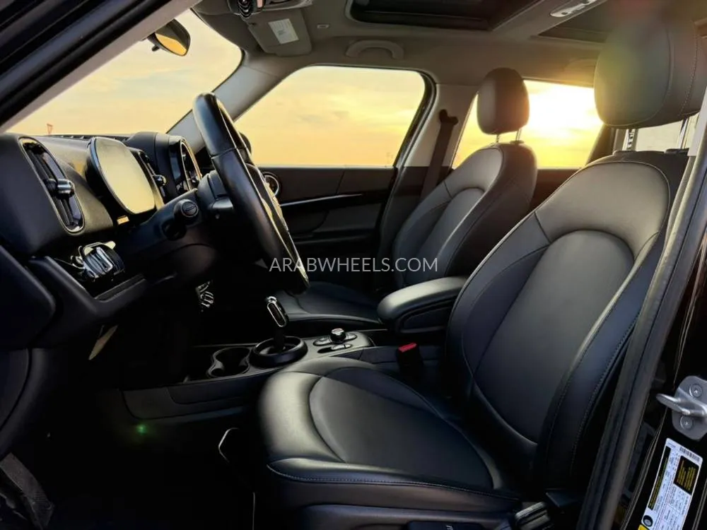 Mini Cooper 2022 for Sale in Sharjah Image-9