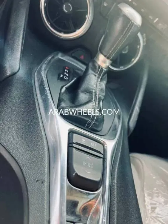 Chevrolet Camaro 2019 for Sale in Ajman Image-9