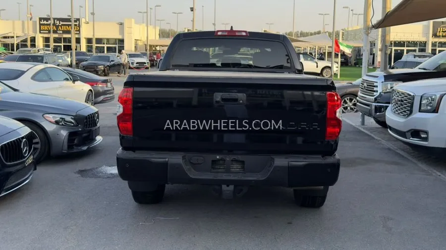 Toyota Tundra 2021 for Sale in Sharjah Image-5