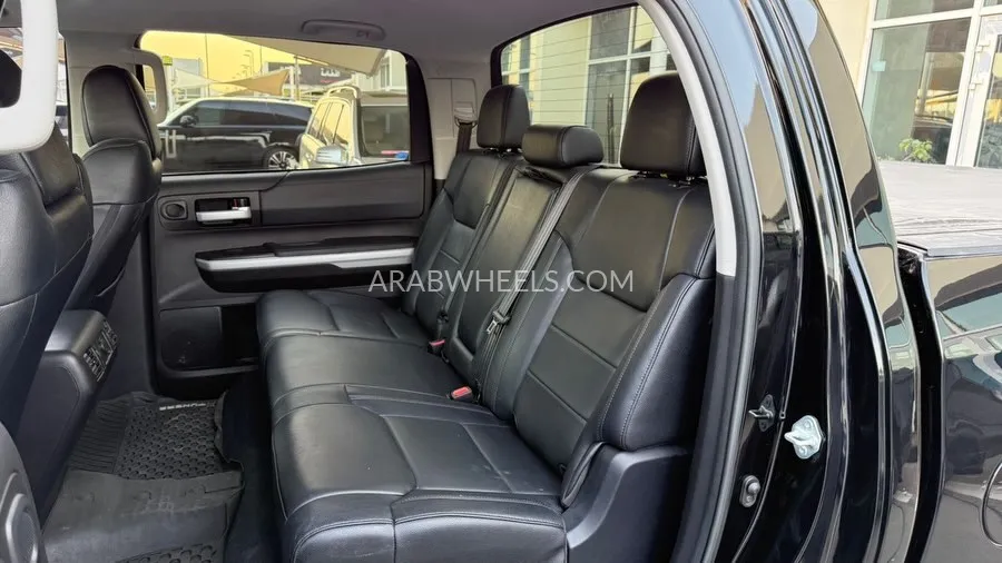 Toyota Tundra 2021 for Sale in Sharjah Image-9