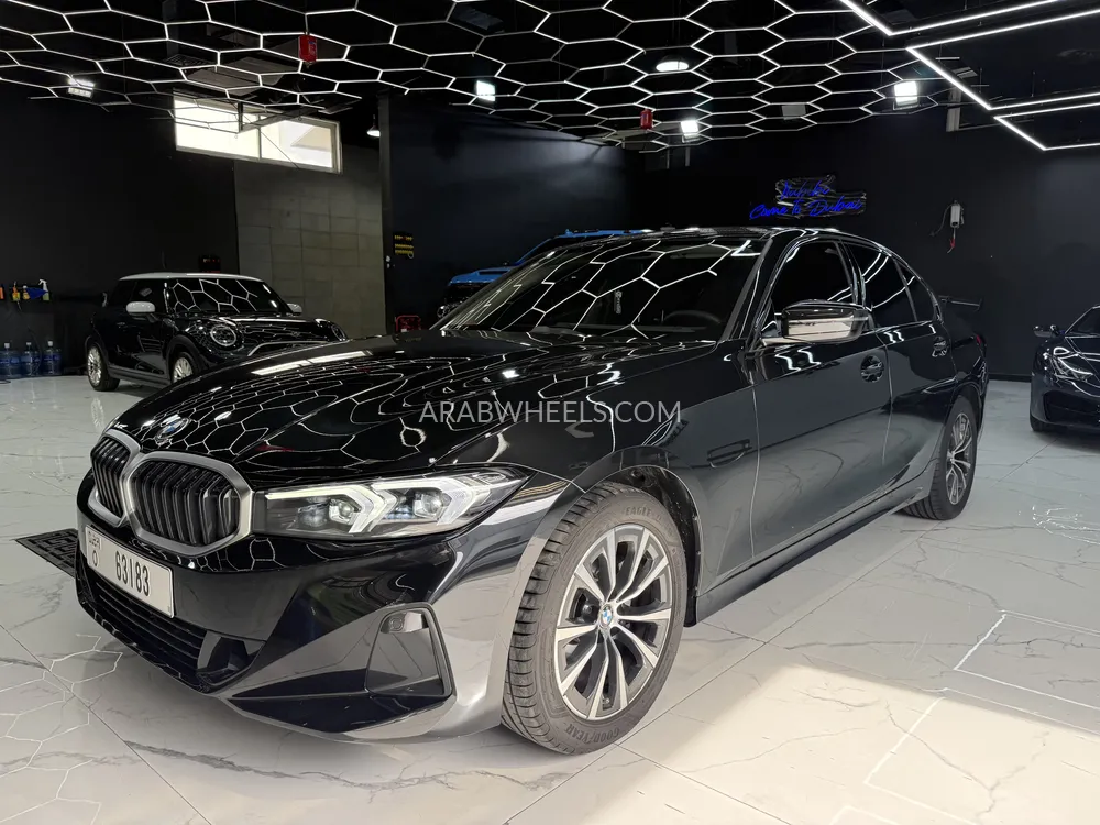 بي إم دبليو الفئة الثالثة 2025 for Sale in دبي Image-12