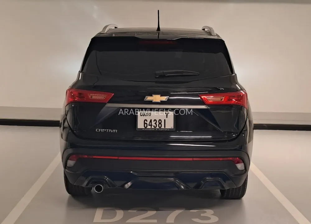 Chevrolet Captiva 2021 for Sale in Dubai Image-12