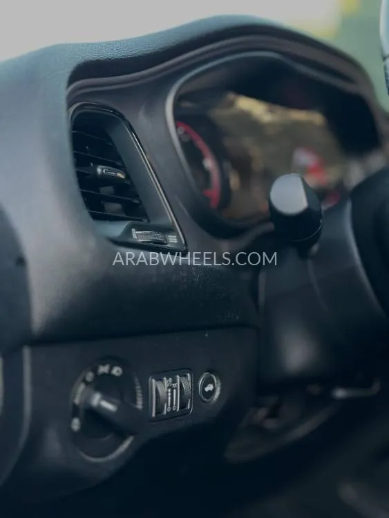 دودج تشالينجر 2023 for Sale in الفجيرة Image-9